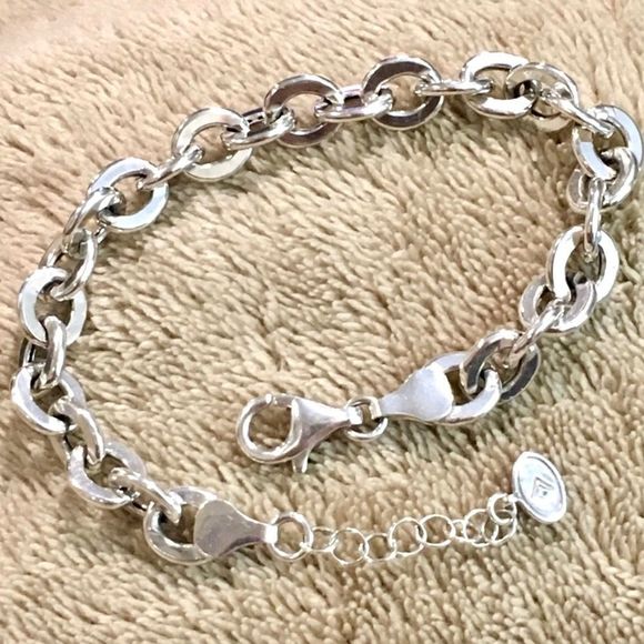 SILPADA Women’s Sterling Silver Rolo Open Interconnencted Link Bracelet - Picture 6 of 9